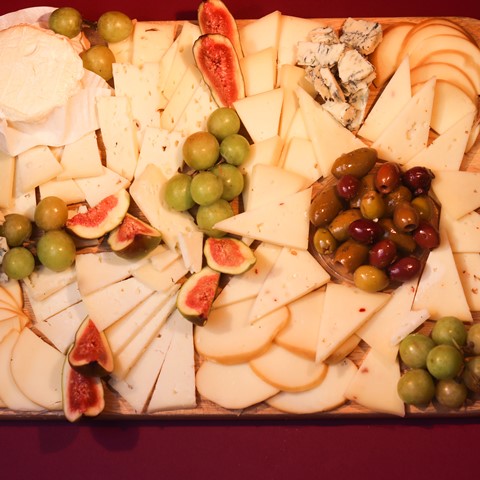 Cheese board Alternate Image